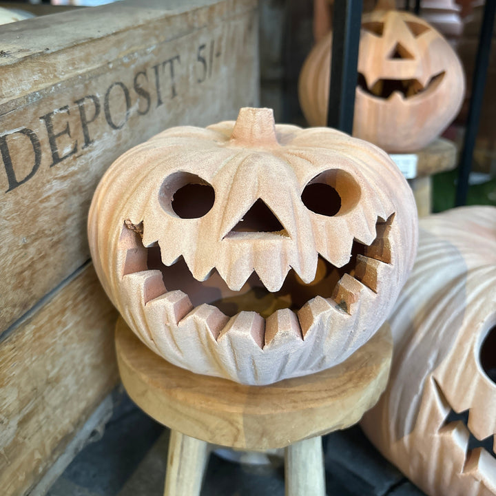 MEDIUM PUMPKIN FIGURE