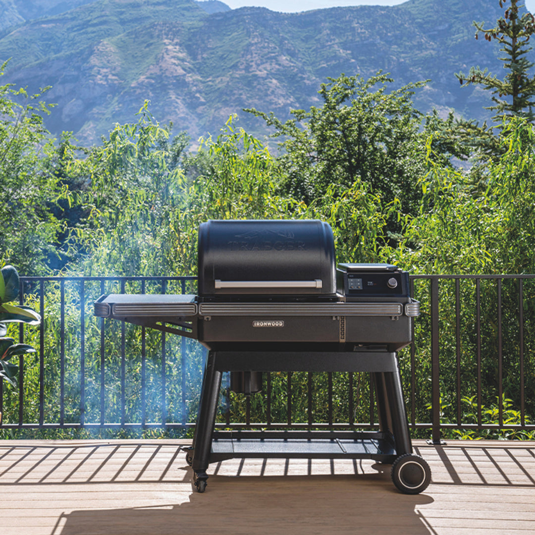 TRAEGER IRONWOOD WiFi ENABLED 2023 PELLET GRILL