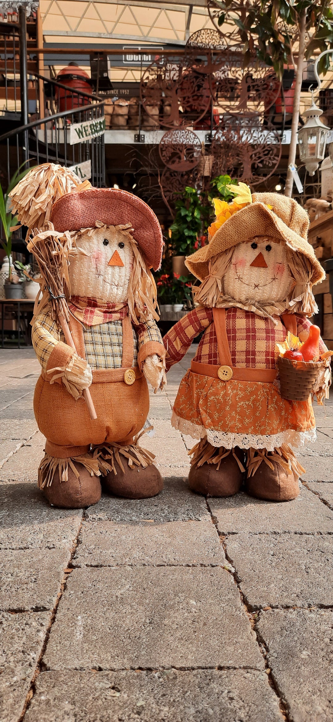 SCARECROW SMALL STANDING FIGURE 2 ASSORTED