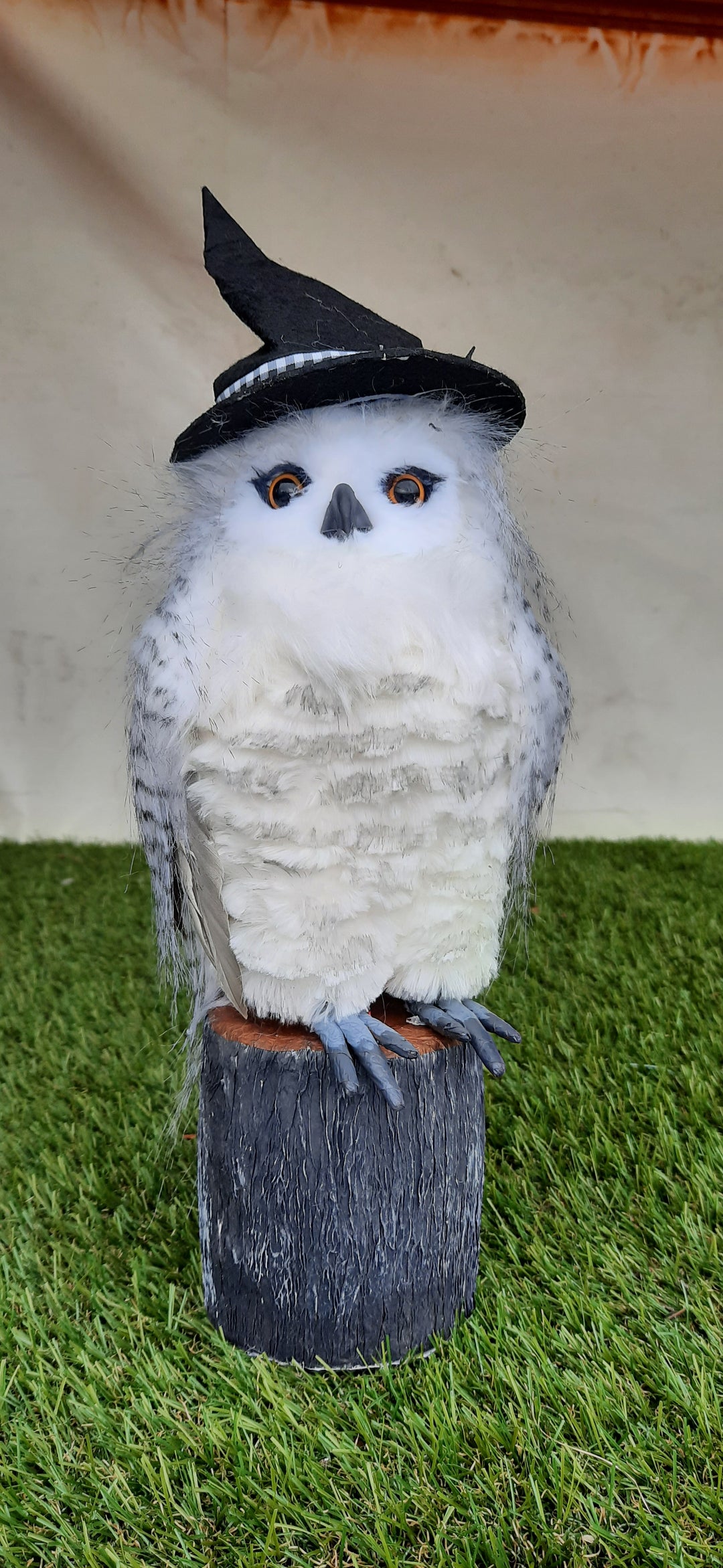 WIZARDING OWL ON STUMP 43CM