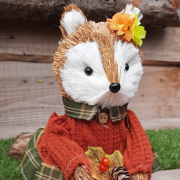 Ms Tartan Fox with Pine cone (23 x 11 cm)